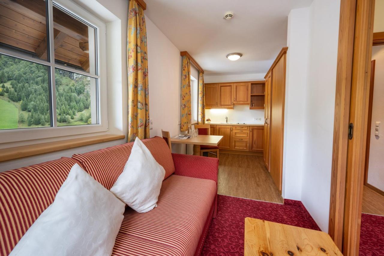 Naturhotel Huettenwirt Im Grossarltal Hüttschlag Extérieur photo