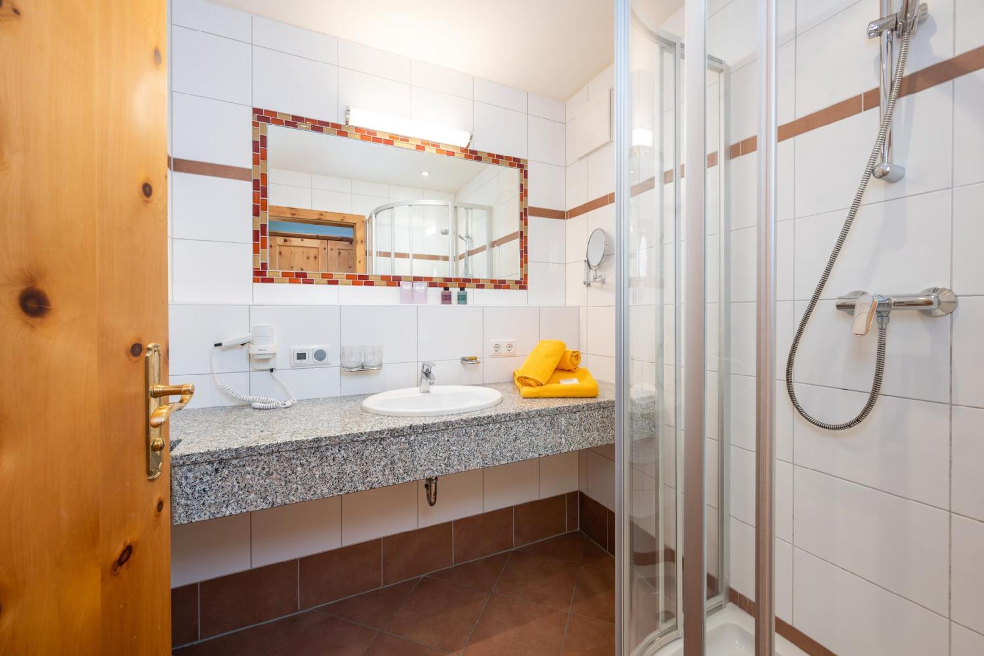 Naturhotel Huettenwirt Im Grossarltal Hüttschlag Extérieur photo